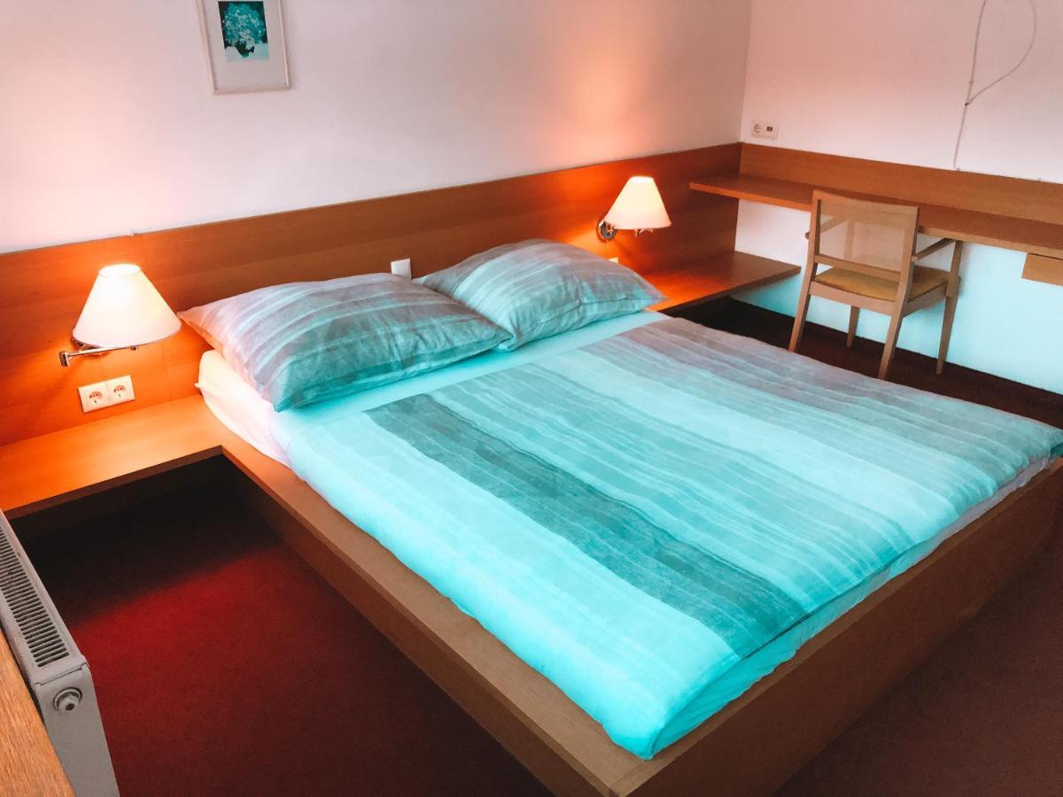 Green Naturel Motel Schruns ภายนอก รูปภาพ
