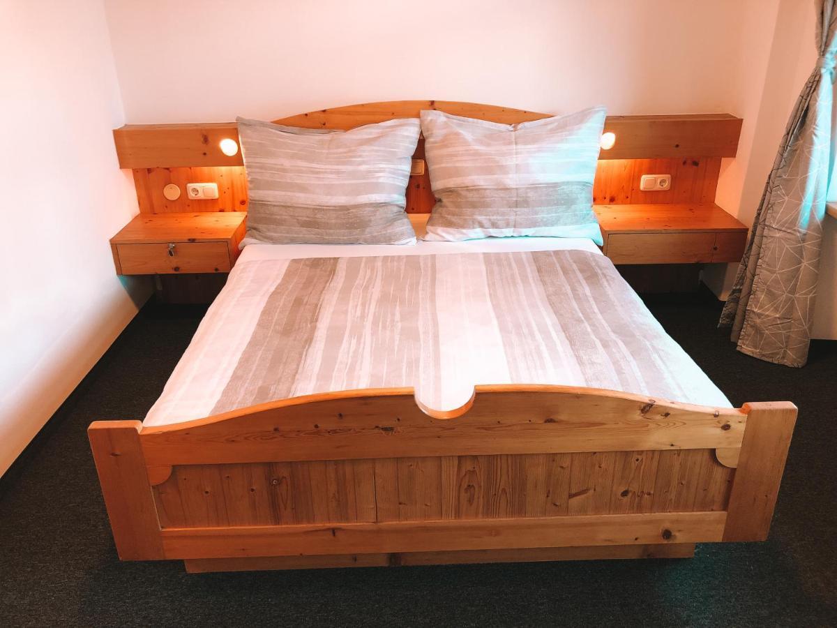 Green Naturel Motel Schruns ภายนอก รูปภาพ